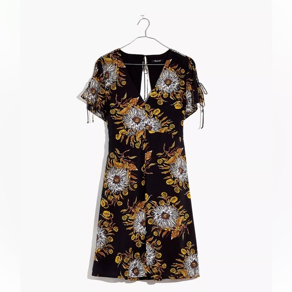 Madewell Black Open Back Flutter Sleeve Mini Dress in Painted Blooms - Picture 5 of 13